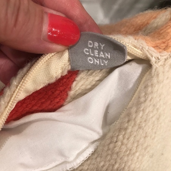 The Citizenry 100% Peruvian Wool Lucia Lumbar Pillow, 16" x 26" - Picture 5 of 7